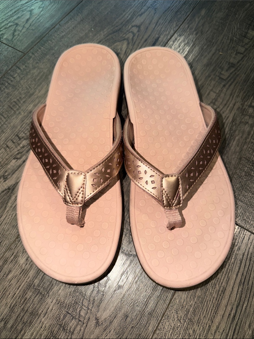 Vionic Pink Blush Metallic Thong Sandals Sz 9